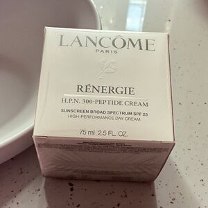 Rénergie H.P.N. 300-Peptide Cream 2.5 fl oz.